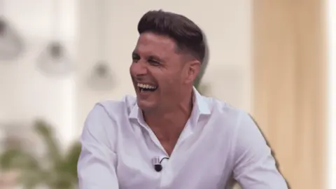 El nuevo chiste con el que Joaqu&iacute;n llora de la risa en Instagram