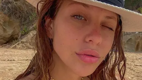 Anita Matamoros playas de C&aacute;diz