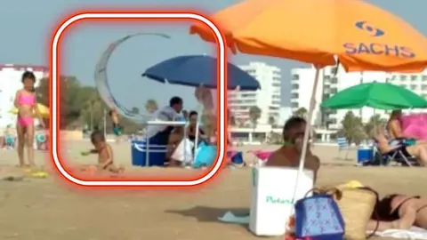 Ba&ntilde;istas denuncian peligrosidad en El Puerto con gente haciendo kitesurf junto a una orilla llena de ni&ntilde;os