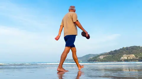 La raz&oacute;n por la que andar reduce el riesgo de muerte en personas que han sufrido ictus