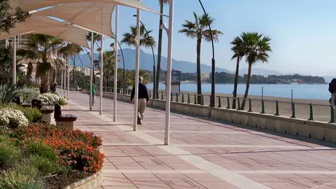 Paseo mar&iacute;timo de Estepona (M&aacute;laga)