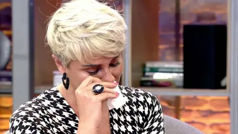 Ana Mar&iacute;a Ald&oacute;n se derrumba en 'Viva la vida' mientras habla de Jos&eacute; Ortega Cano y Roc&iacute;o Jurado