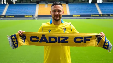 Florin Andone, nuevo jugador del C&aacute;diz CF