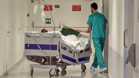 Un hombre quema en Almer&iacute;a a su expareja con disolvente