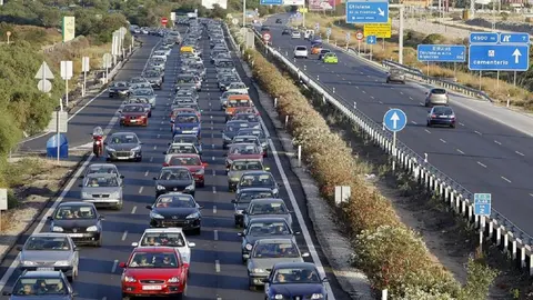 Las carreteras de Andaluc&iacute;a sufrir&aacute;n atascos este fin de semana