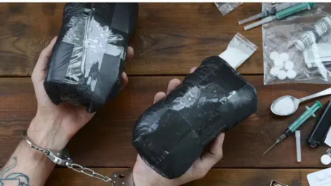 Tres personas han sido pilladas traficando con drogas en Baena