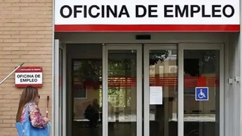 Baja el paro en Espa&ntilde;a durante el mes de agosto