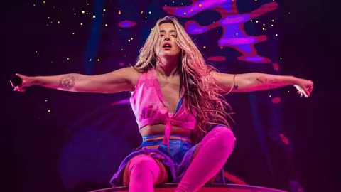 Lola &iacute;ndigo arrasa en su concierto de Barcelona por esta inesperada sorpresa