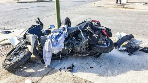 Vuelve a pasar en el mismo sitio de Jerez, en el que arrollan a un motorista que se salta el sem&aacute;foro