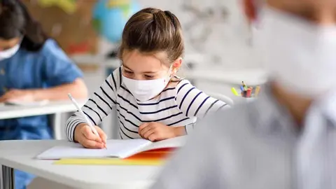 Un mill&oacute;n de familias en Andaluc&iacute;a disfrutar&aacute;n de libros de texto gratis en Primaria y Secundaria