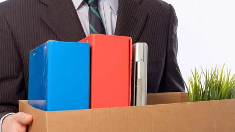 Trabajador despedido por entrar sin fichar