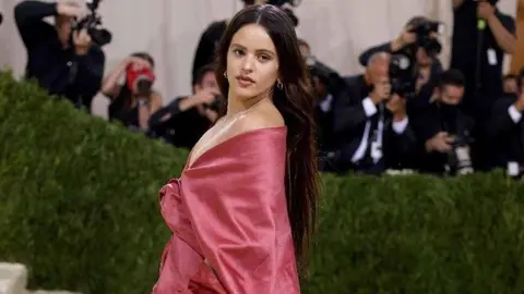 Rosal&iacute;a en la Gala MET 2021