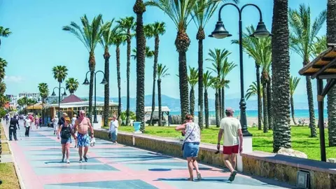 Un polic&iacute;a fuera de servicio salva la vida de una turista en Torremolinos (M&aacute;laga)