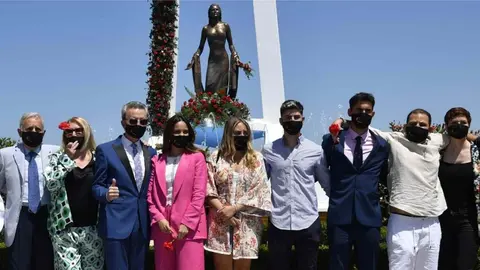 Chipiona celebra el cumplea&ntilde;os de Roc&iacute;o Jurado: Cumplir&iacute;a 77 a&ntilde;os