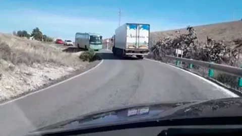 La carretera entre Medina y Paterna