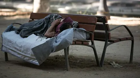 Mujer indigente agredida en Granada