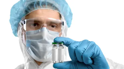 La tercera dosis de la vacuna de Pfizer provoca efectos secundarios