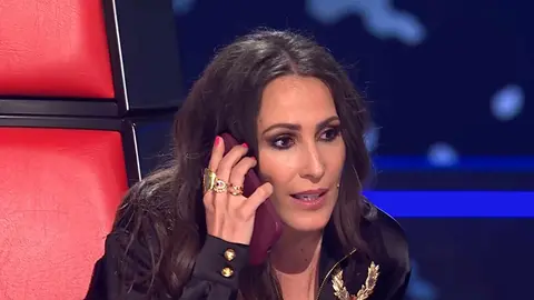 Desde 'La Voz' a Algeciras: Mal&uacute; llama por tel&eacute;fono a su padre Pepe de Luc&iacute;a en pleno programa
