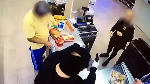 Robo en un supermercado a punta de pistola
