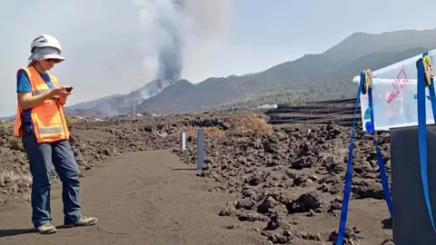 Crear&aacute;n un plan de empleo adicional en Canarias tras los desastres del volc&aacute;n de La Palma
