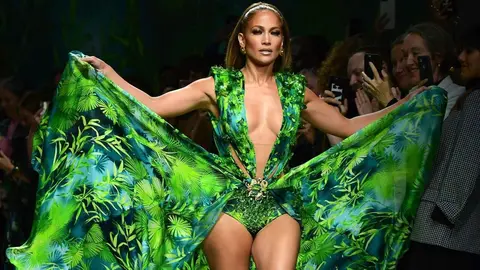 Dolce & Gabbana se rinde a los pies y la belleza de Jennifer L&oacute;pez en la Semana de la Moda de Mil&aacute;n 