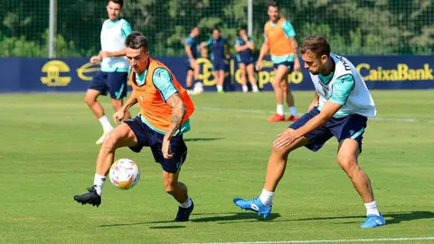 Salvi S&aacute;nchez mide en velocidad a Juan Cala en un entrenamiento