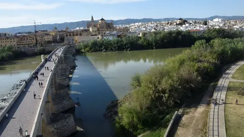 El r&iacute;o Guadalquivir, a su paso por C&oacute;rdoba