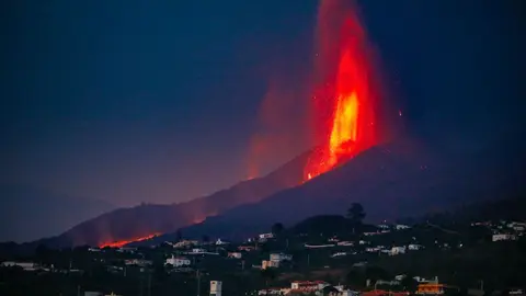 Incertidumbre y dudas sobre la evoluci&oacute;n de la erupci&oacute;n del volc&aacute;n de La Palma