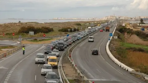 Cortado&nbsp;el tr&aacute;fico hasta diciembre&nbsp;en la autov&iacute;a de C&aacute;diz a San Fernando