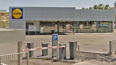 Esta es la cafetera expresso retro con la que Lidl ha arrasado el mercado