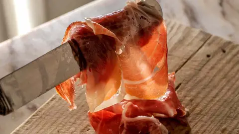 As&iacute; es la etiqueta de un verdadero cerdo ib&eacute;rico de bellota