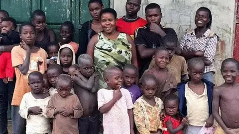 La mujer m&aacute;s f&eacute;rtil del mundo