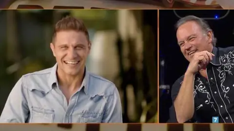 La viral felicitaci&oacute;n de Joaqu&iacute;n a Bert&iacute;n Osborne por sus 40 a&ntilde;os en la m&uacute;sica