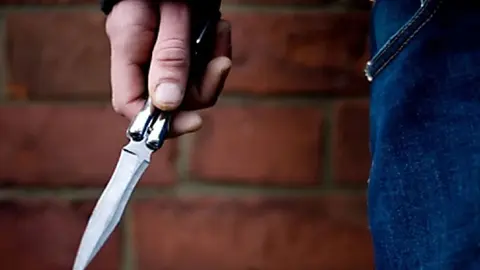 Un ni&ntilde;o de 9 a&ntilde;os ha sido herido por arma blanca tras una pelea en Linares