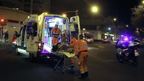 Cae una escalera de una discoteca y deja dos heridos en La Carlota