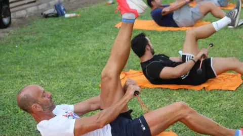 Entrenamiento con barra flexible. Diputaci&oacute;n de M&aacute;laga