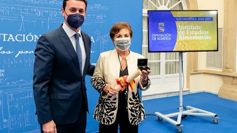 Mar&iacute;a Rosa Granados