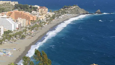 Un hombre muere tras salir del agua de una playa de Almu&ntilde;&eacute;car con s&iacute;ntomas de ahogamiento