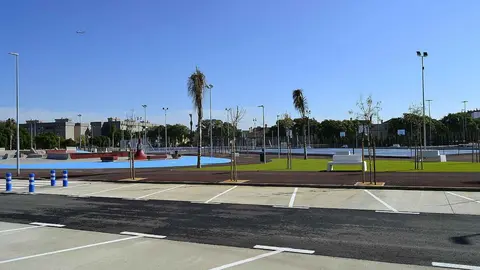 Todo lo que puedes hacer en el remozado Complejo Deportivo de Chap&iacute;n en Jerez