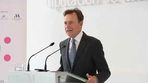 Mat&iacute;as Prats inaugura &lsquo;Prensa en mi mochila&rsquo; en la Diputaci&oacute;n de M&aacute;laga