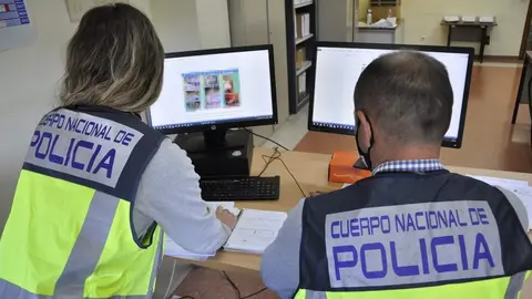 Enga&ntilde;a a un menor en Marbella para intercambiar v&iacute;deos y fotograf&iacute;as sexuales