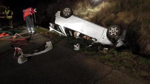 Cuatro personas han resultado heridas tras un terrible accidente en M&aacute;laga