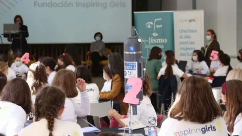 Programa 'La Ciencia y la Tecnolog&iacute;a tambi&eacute;n son cosas de Chicas' de la Diputaci&oacute;n de M&aacute;laga
