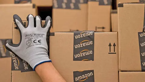 Lo m&aacute;s vendido de Amazon para el auto en Black Friday: convierte el coche en inteligente