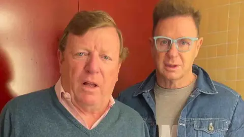 Los Morancos mandan un mensaje de &aacute;nimo a los trabajadores de la huelga del metal en C&aacute;diz