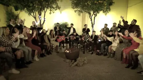 Zambomba de Jerez: Luis de Perikin y 'As&iacute; Canta Jerez en Navidad' lanzan su nuevo villancico