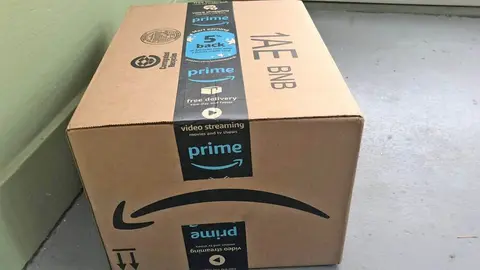 El robot aspirador que arrasa en Amazon a d&iacute;as de navidad: limpia, friega y es barato