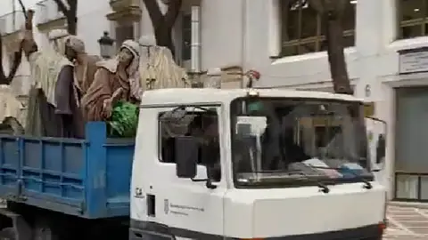 Pasea por Jerez un autob&uacute;s de Bel&eacute;n con destino a Santo Domingo
