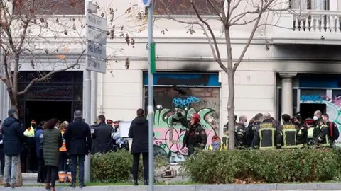 Un beb&eacute; ha muerto en el incendio de un local okupado en Barcelona