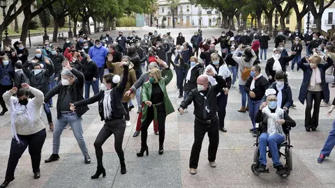 Flashmob en la Alameda Vieja de Jerez por el D&iacute;a de las Personas con Discapacidad